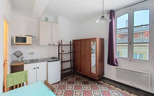 Appartement à vendre    1 pièce •  Avignon