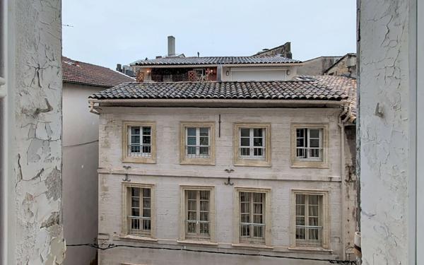 Appartement à vendre    1 pièce •  Avignon