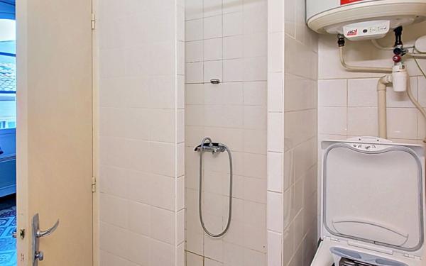 Appartement à vendre    1 pièce •  Avignon