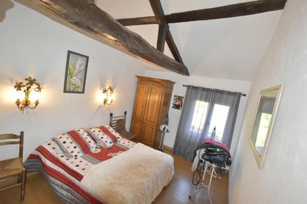 PROCHE DAX ( 5 mn ) - ANCIEN CORPS DE FERME RENOVE DU XVIII° - DEPENDANCES - PISCINE