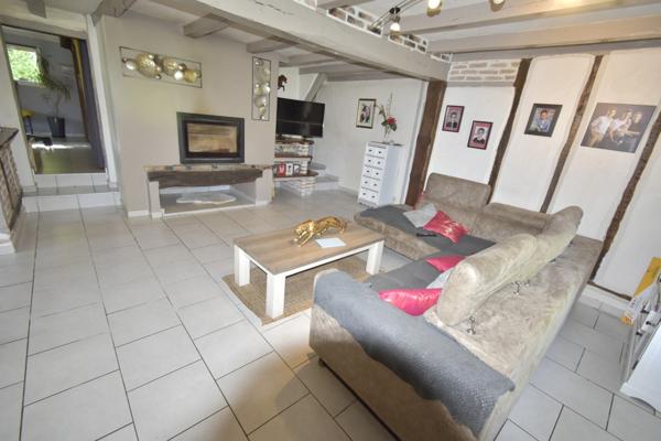 PROCHE DAX ( 5 mn ) - ANCIEN CORPS DE FERME RENOVE DU XVIII° - DEPENDANCES - PISCINE