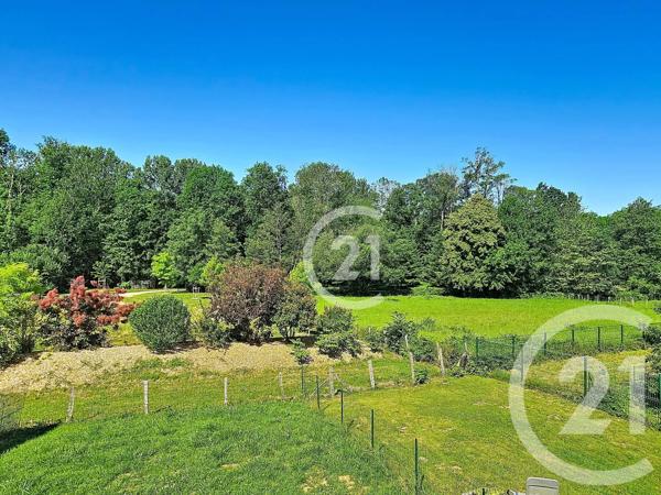 Maison à vendre  4 pièces - 90 m 2   LAGNIEU  - 01