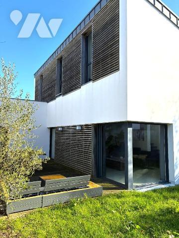 MELESSE / CAP MALO 

Maison contemporaine - Golfe de Cap Malo - À moins de 10 min de Rennes
...