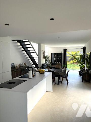 MELESSE / CAP MALO 

Maison contemporaine - Golfe de Cap Malo - À moins de 10 min de Rennes
...