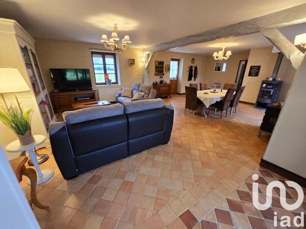 Maison à vendre 14 pièces 325 m² Noyant-Villages