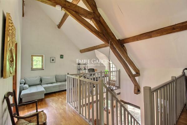 A vendre - Loiret  (45)- Maison de campagne avec piscine et grange -