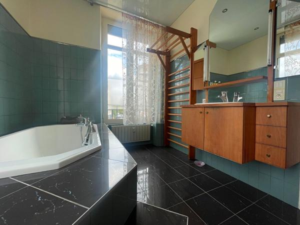 Appartement Besancon 6 pièce(s) 135.95 m2