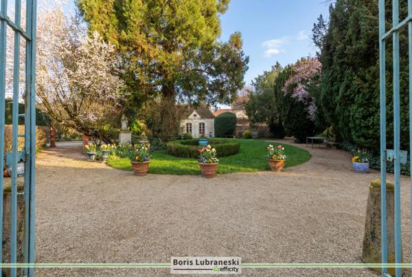 Maison 20 pièces - 1200 m² Bien prestige