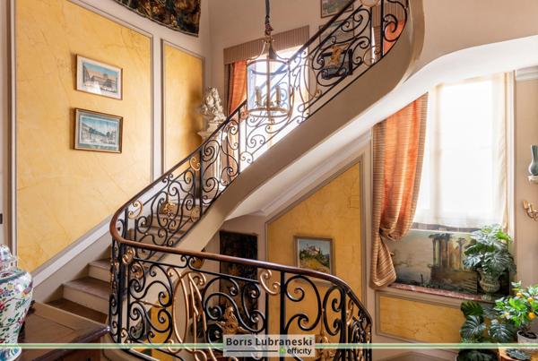 Maison 20 pièces - 1200 m² Bien prestige