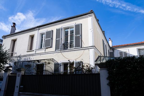 Paris (75016) PARIS 16 – EXELMANS – Jolie maison de ville avec petit jardin – Bien rare – DPE C