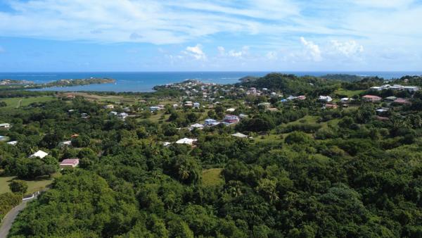 Terrain constructible 1 215 m² – ( 97280 ) Le Vauclin