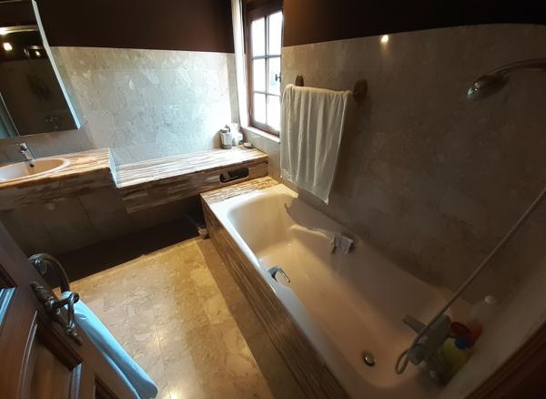 Authentique ferme landaise rénovée 8 pièces de 198 m² à Vert