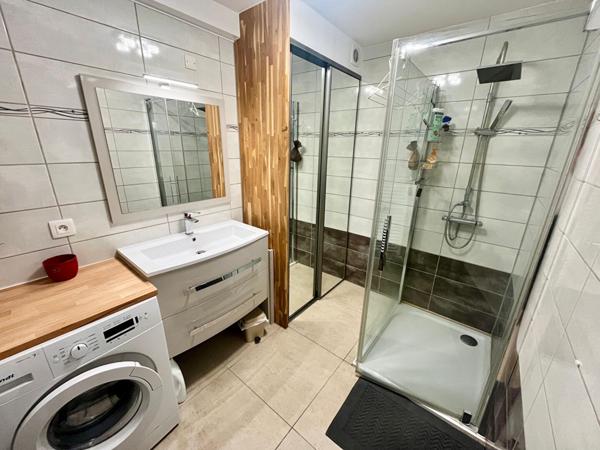 VILLENOY Maison 5/6 chambres avec jardin et véranda et sous-sol