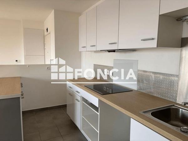 Location Appartement 3 pièces 68 m² - 521 RUE ABEL GUYET Plaisir 78370