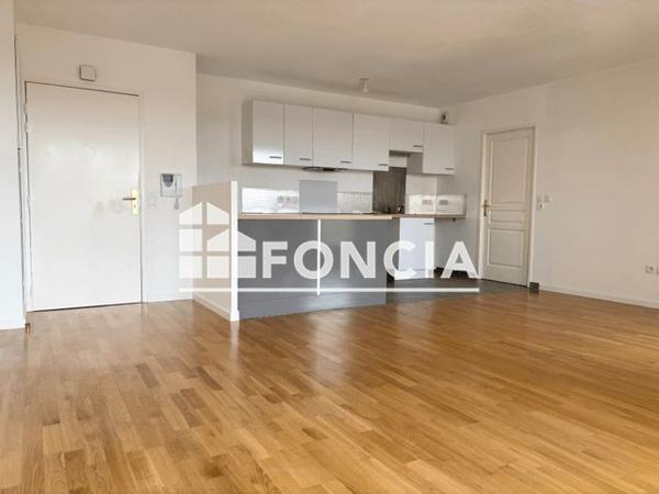 Location Appartement 3 pièces 68 m² - 521 RUE ABEL GUYET Plaisir 78370