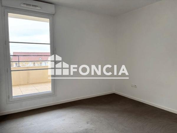 Location Appartement 3 pièces 68 m² - 521 RUE ABEL GUYET Plaisir 78370