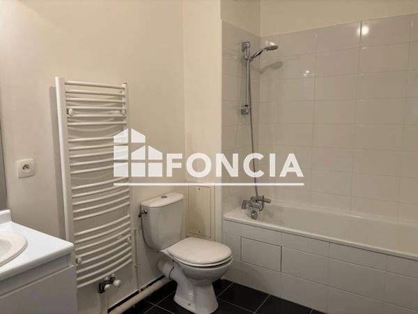 Location Appartement 3 pièces 68 m² - 521 RUE ABEL GUYET Plaisir 78370