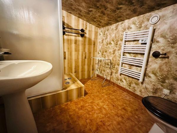 Maison familiale 6 chambres – 159 m² – Jardin, garage, terrasse et vue