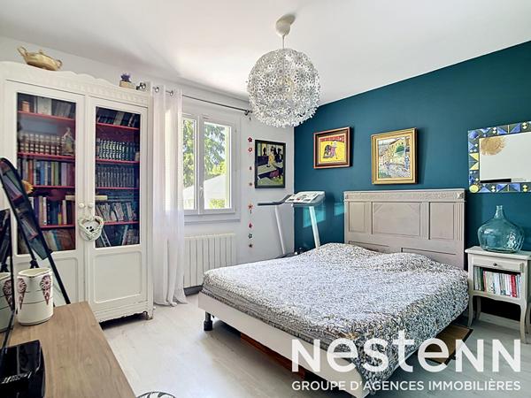 BEYNOST - MAISON PLAIN PIED - 3 CHAMBRES - GRAND JARDIN AVEC PISCINE - GARAGE
