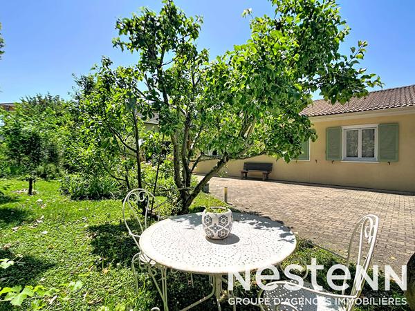 BEYNOST - MAISON PLAIN PIED - 3 CHAMBRES - GRAND JARDIN AVEC PISCINE - GARAGE