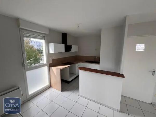 Appartement à louer 2 pièces 48.72m² Clermont-Ferrand (63000)