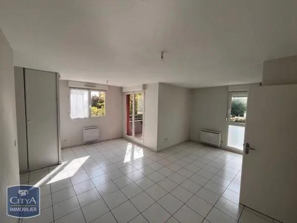 Appartement à louer 2 pièces 48.72m² Clermont-Ferrand (63000)