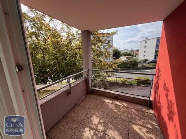 Appartement à louer 2 pièces 48.72m² Clermont-Ferrand (63000)