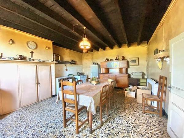 Maison à vendre |  Rochechouart |  3 pièces | 105 m²