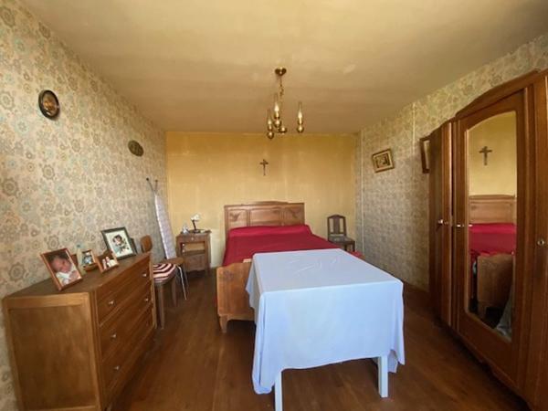 Maison à vendre |  Rochechouart |  3 pièces | 105 m²