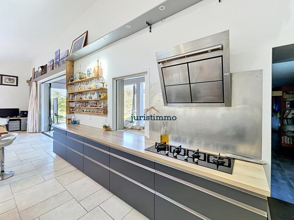 Mondragon (84430) Maison plain pied, de 193 m² au calme
