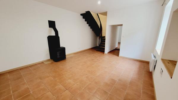 MAISON DE VILLAGE AVEC JARDIN A SAINTE EULALIE