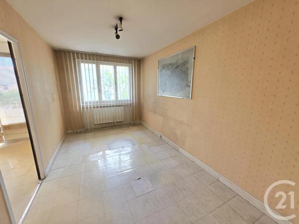 Appartement T4 à vendre  4 pièces - 86,50 m 2   ST FONS  - 69