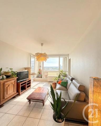 Appartement T4 à vendre  4 pièces - 86,50 m 2   ST FONS  - 69