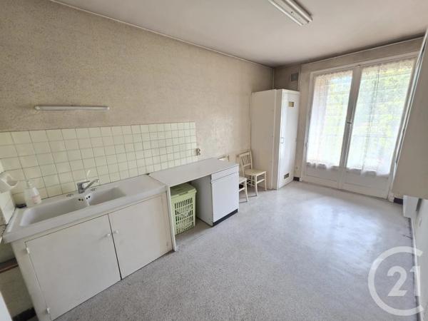 Appartement T4 à vendre  4 pièces - 86,50 m 2   ST FONS  - 69