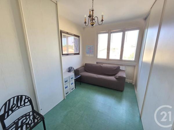Appartement T4 à vendre  4 pièces - 86,50 m 2   ST FONS  - 69