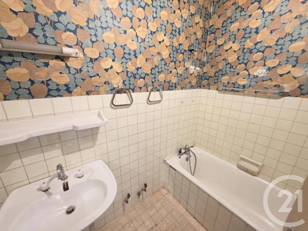 Appartement T4 à vendre  4 pièces - 86,50 m 2   ST FONS  - 69