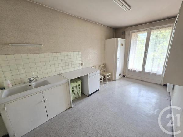 Appartement T4 à vendre  4 pièces - 86,50 m 2   ST FONS  - 69