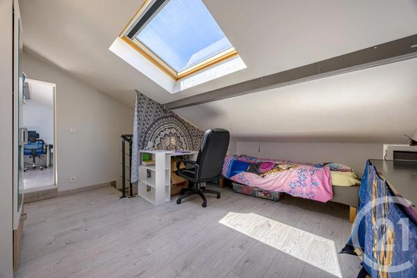 Maison à vendre  6 pièces - 128 m 2   RUMILLY  - 74