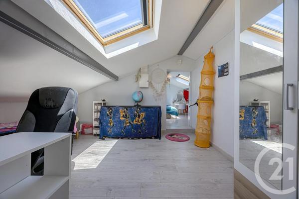 Maison à vendre  6 pièces - 128 m 2   RUMILLY  - 74