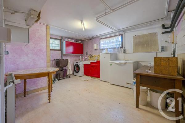 Maison à vendre  6 pièces - 128 m 2   RUMILLY  - 74