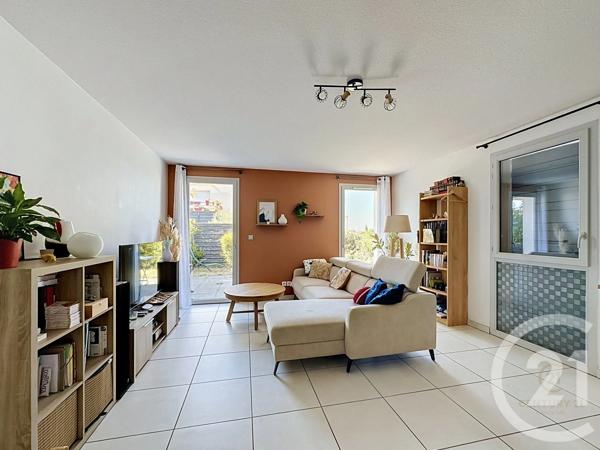 Appartement F3 à vendre  3 pièces - 71,10 m 2   BRIGNAIS  - 69