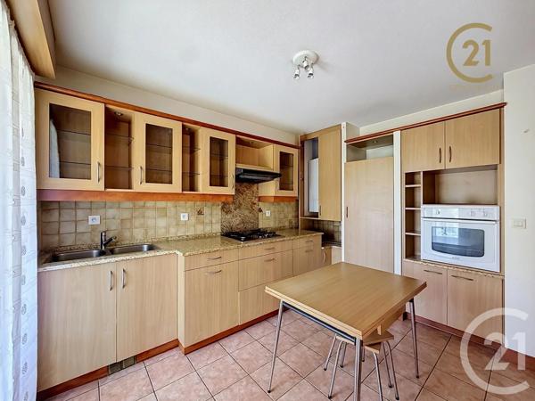 Appartement F3 à vendre  3 pièces - 71,10 m 2   BRIGNAIS  - 69