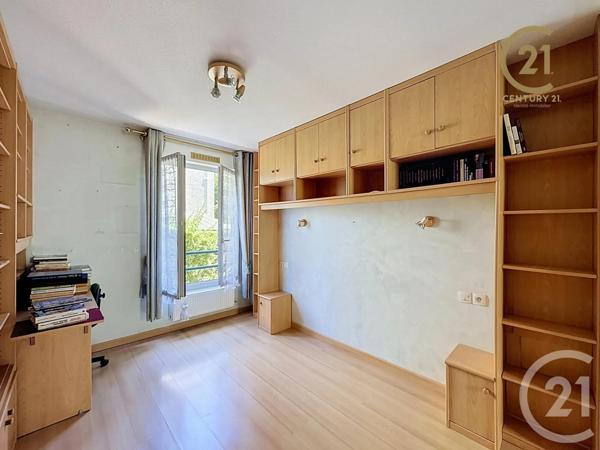 Appartement F3 à vendre  3 pièces - 71,10 m 2   BRIGNAIS  - 69