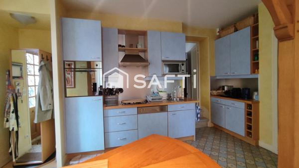 Maison familiale avec double accès – 8 pièces