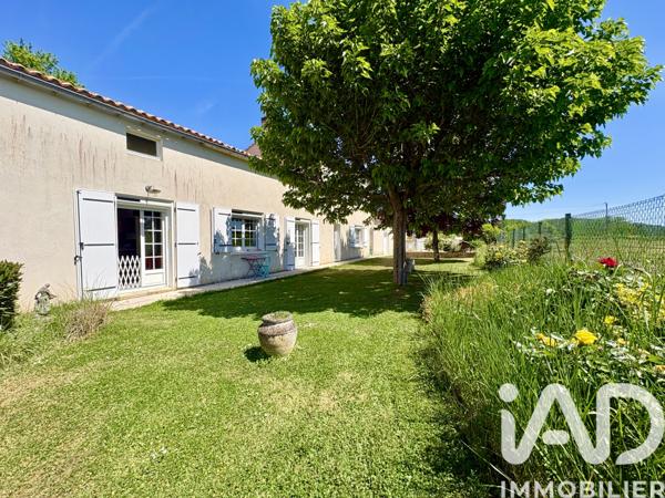 Maison à vendre 5 pièces 135 m² Bourg-Charente