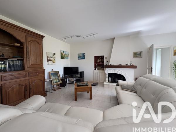 Maison à vendre 5 pièces 135 m² Bourg-Charente