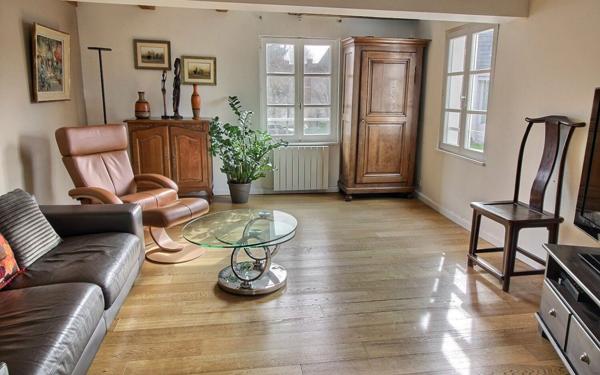 Appartement à vendre    4 pièces • 100 m2 Strasbourg