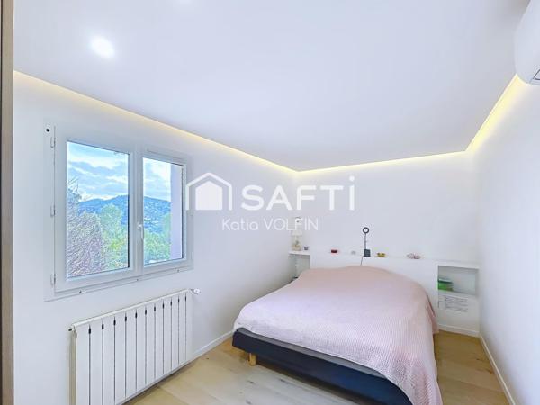 Maison spacieuse avec beau potentiel d'aménagement