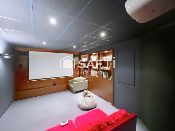 Maison spacieuse avec beau potentiel d'aménagement