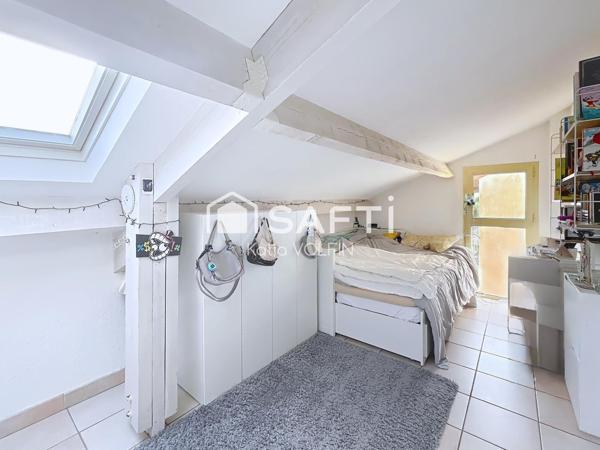 Maison spacieuse avec beau potentiel d'aménagement